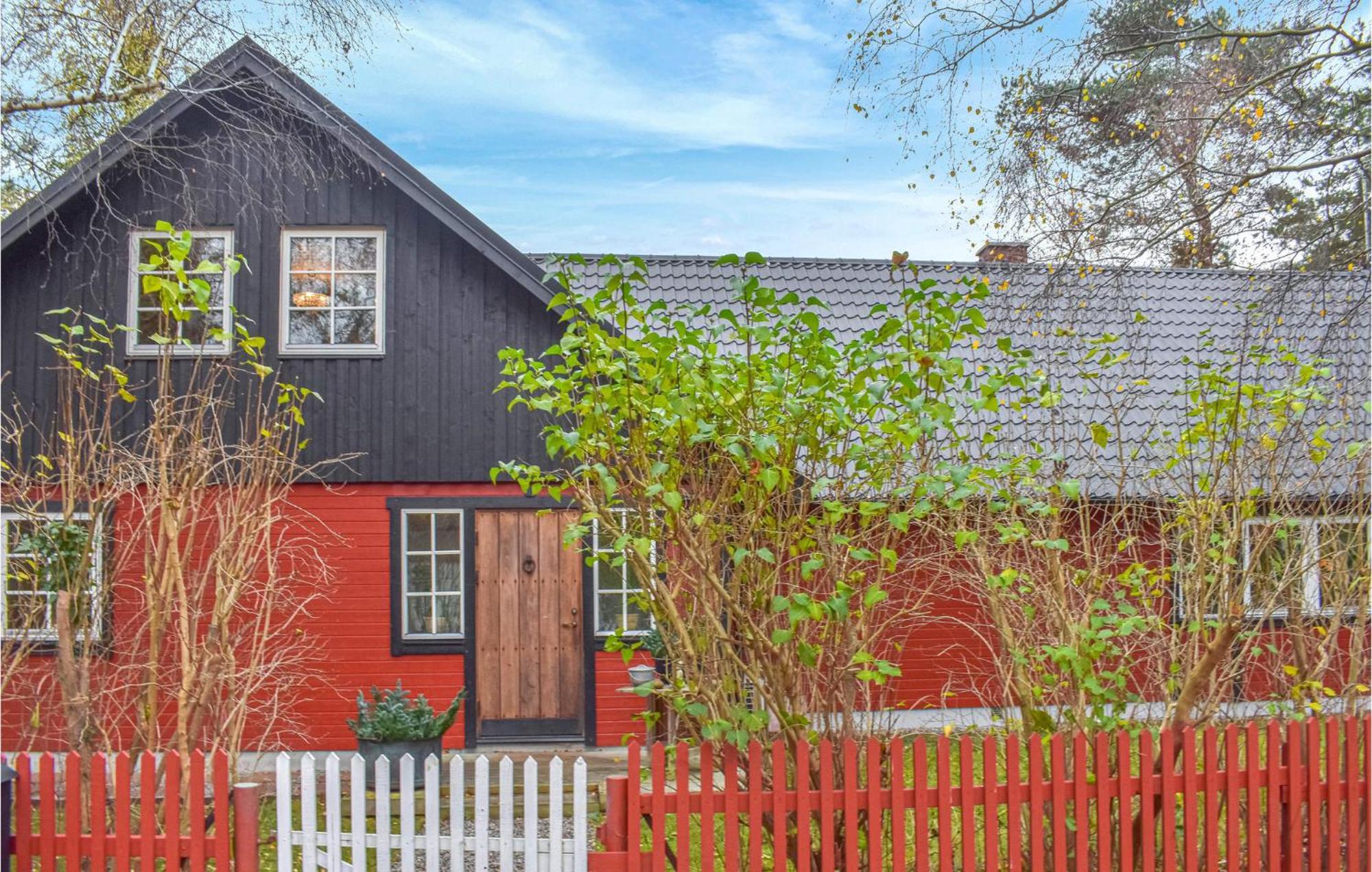 Lovely Home In Hllviken With Kitchen Höllviken Exterior foto